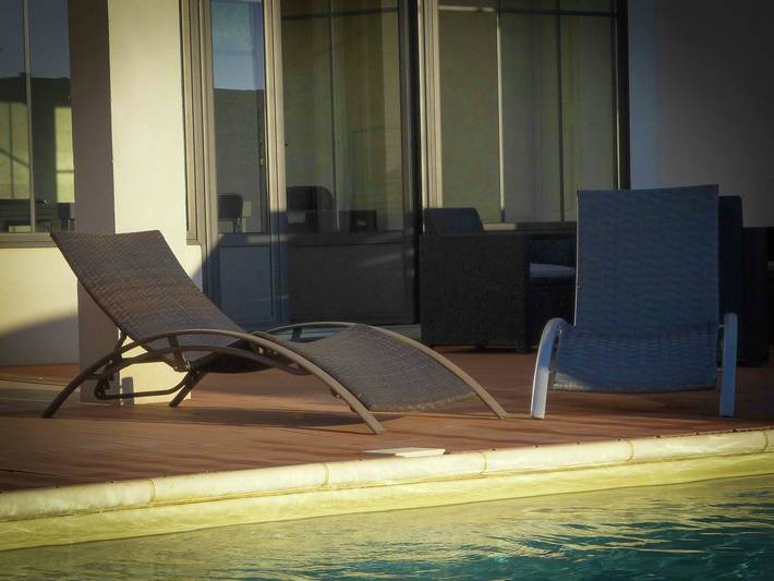 Location de vacances pour 6 personnes, avec terrasse ainsi que jardin et piscine à Narbonne - 3