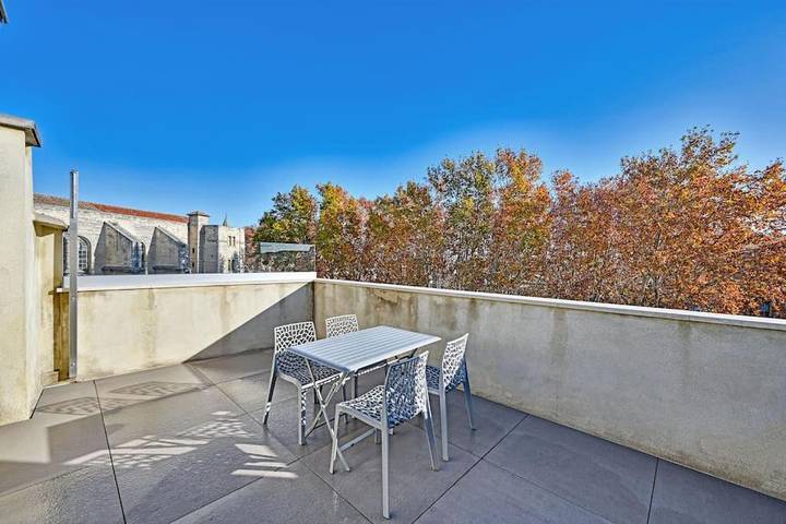 Gîte pour 4 personnes, avec terrasse et vue dans Office De Tourisme D Avignon - 3