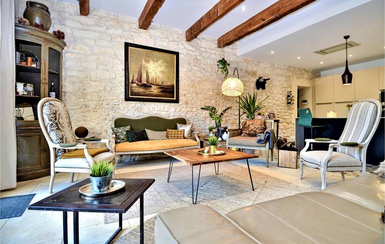 366 sqft Wohnung mit Pool, Parkplatz & Internet in Tarascon, Arles und Umgebung