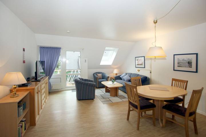 Ganze Wohnung, Ferienwohnung mit 3- Zimmern auf ca. 60m² mit Balkon in Wyk auf Föhr (Stadt), Wyk auf Föhr
