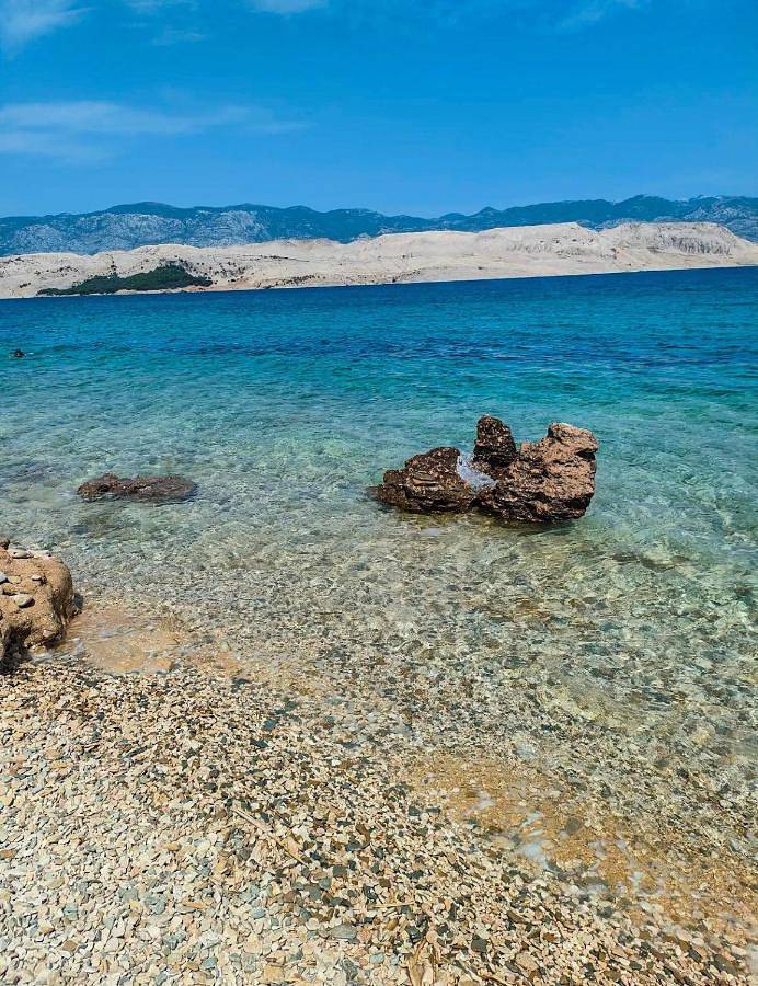Tent in plaža Dubrava, Pag Stad