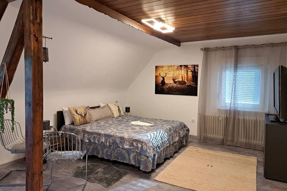 Renoviertes Forsthaus mit Feuerstelle und Kaminofen. Nähe Aussichtpunkt Cloef in Orscholz, Mettlach