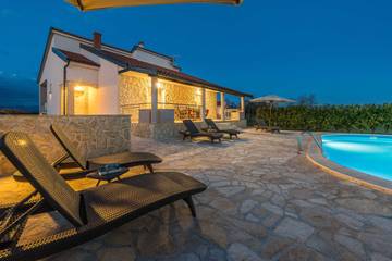 Villa für 8 Personen in Privlaka, Zadar, Bild 3