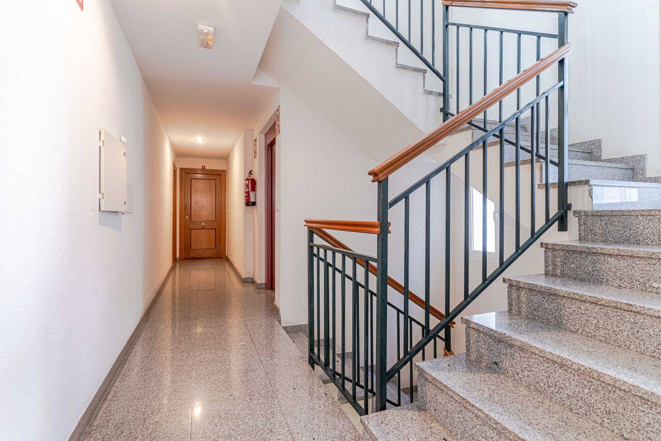 Apartamento entero, Refugio en Güéjar Sierra Terraza, vistas y confort in Entorno de Sierra Nevada, Güejar Sierra