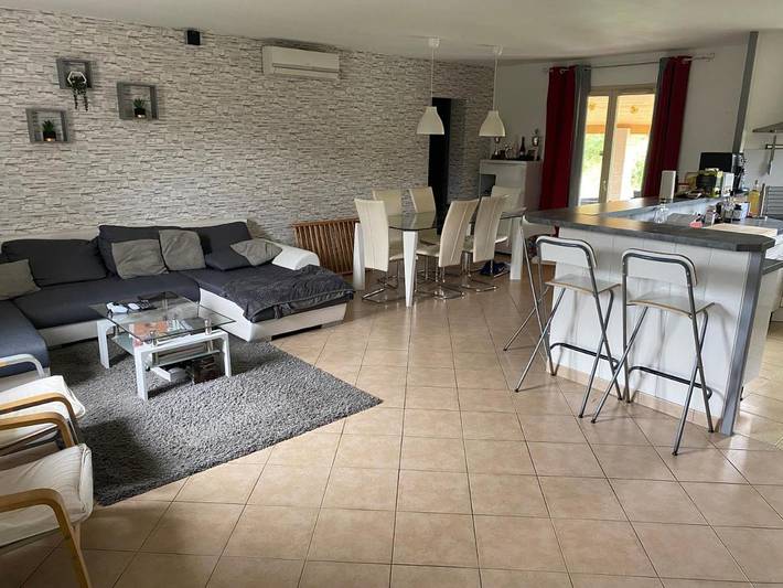 Location de vacances pour 8 personnes, avec jardin et jacuzzi à Sainte-Magnance - 2
