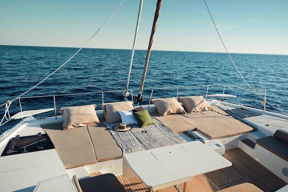 Sonnenverwöhntes Segelabenteuer auf den Islas Baleares, Mallorca in Port d'Andratx, Mallorcas Küste