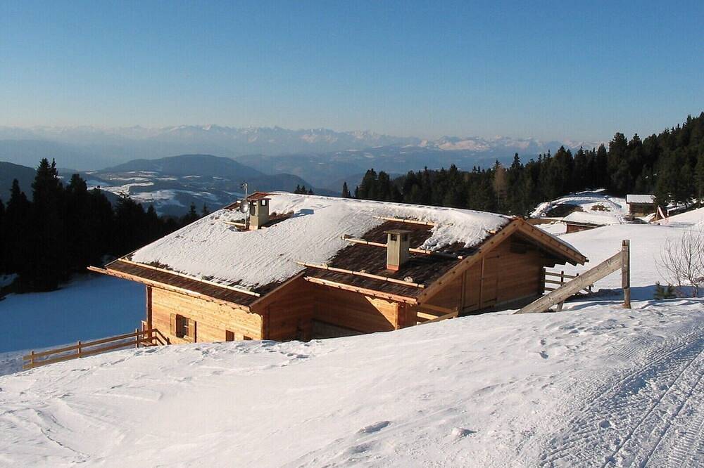 Chalet, Almhütte,  Skihütte  mitten im Skigebiet, Ferienwohnung in Pampeago, Deutschnofen