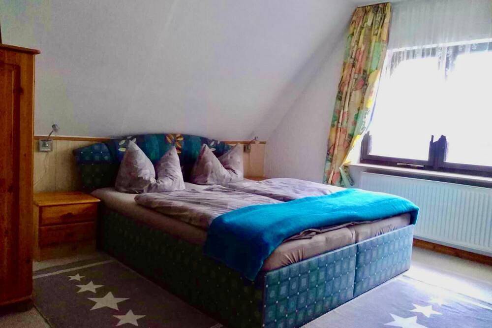 Vacation home directly at the nature park and 3 min. to Lake Linstow - Holiday home in Krakow am See, Mecklenburgische Seenplatte