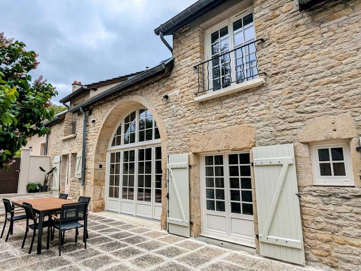 Gîte pour 4 personnes, avec Terrasse et Jardin à Pouilly-en-Auxois