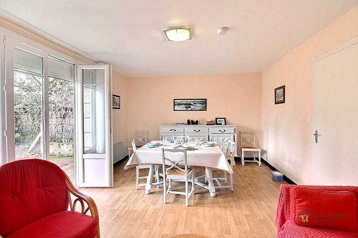 Gîte pour 5 personnes, avec Terrasse ainsi que Jardin et Vue dans Plage du Men Du - 4