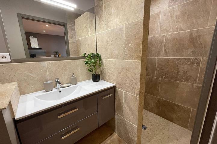 Gîte pour 2 personnes, avec terrasse à Séguret - 4