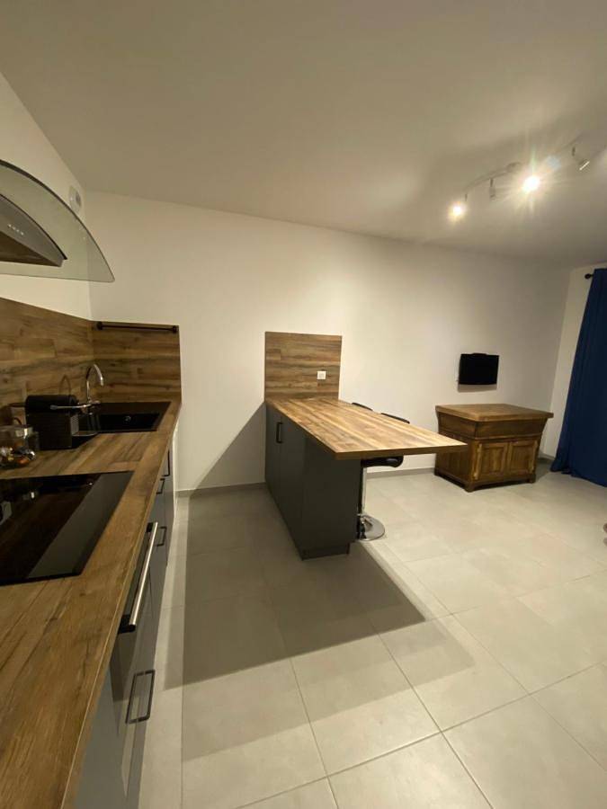 Appartement entier, One-Bedroom Apartment in Vallecalle, Région de Calvi
