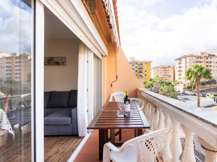 Apartamento de vacaciones para 6 personas, con balcón y piscina - 1