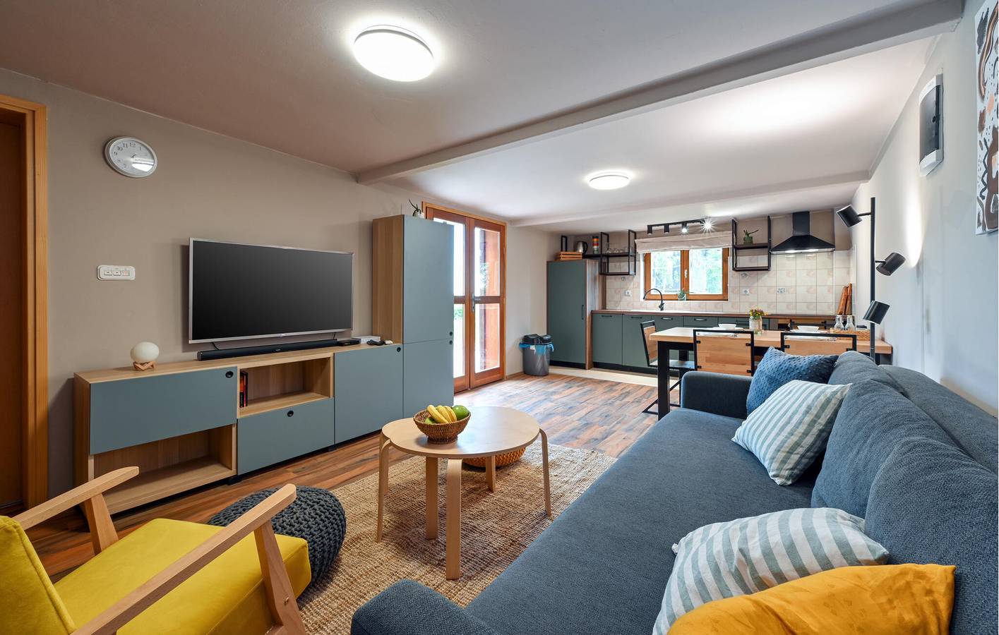 Gezellig appartement met 2 slaapkamers, zwembad, wifi en parkeerplaats in Koprivnica-Krizevci