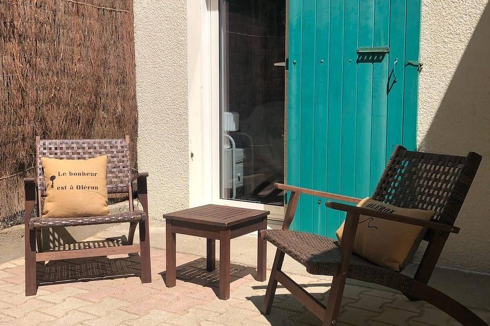 Appartement entier, Joli appartement à 50 mètres de la plage et proche d'un port de pêche typique. in La Cotinière, Saint-Pierre-d'Oléron