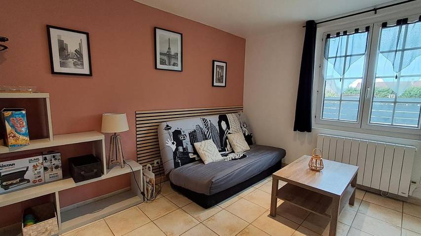 Gîte pour 4 personnes, avec vue et jardin à Chémery - 2