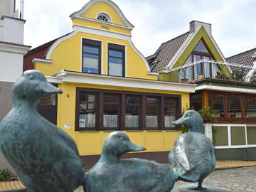 Ferienhaus für 2 Personen, mit Garten in Warnemünde