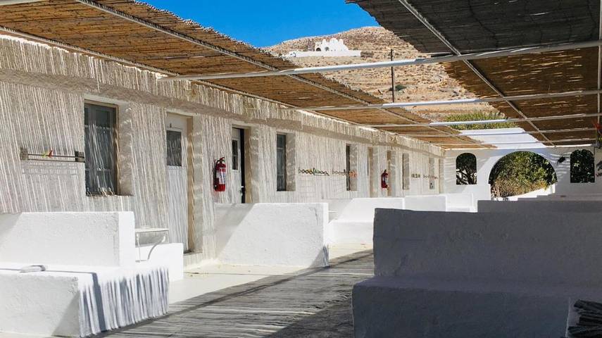Maison d’hôte pour 2 personnes, avec jardin dans Folégandros