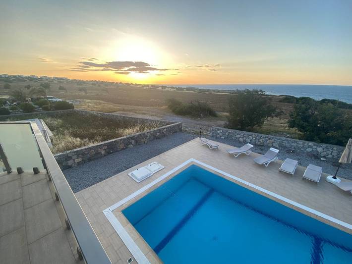 Villa for 6 people, with hot tub in Northern Cyprus