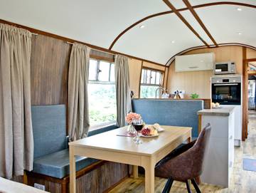 Holiday Home for 6 People in Dawlish, Devon, Photo 3