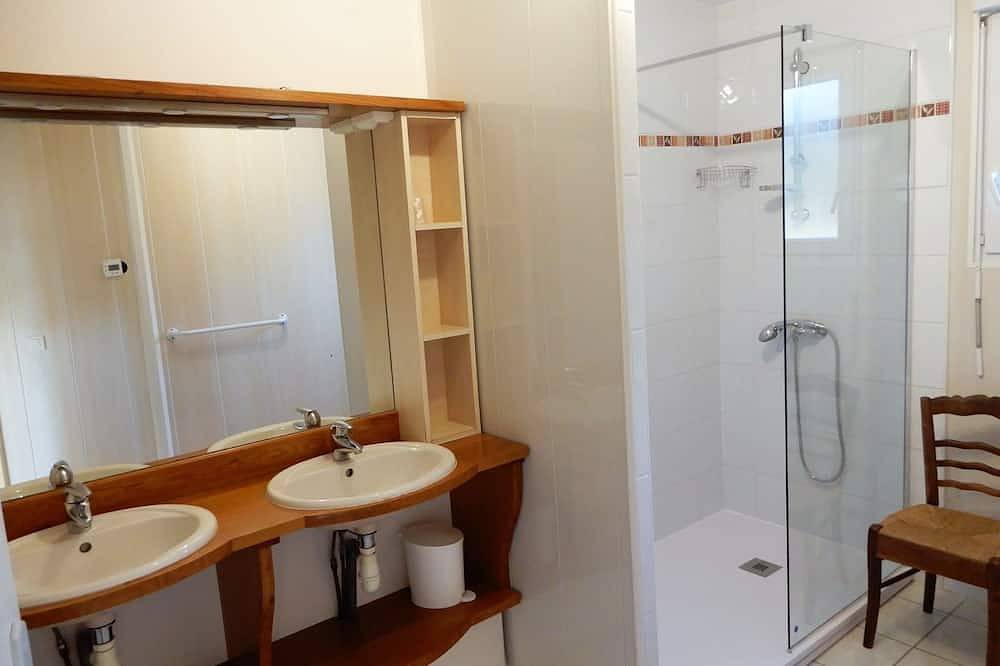 Villa 6-8 pers avec piscine  dans le village médiéval de Loubressac in Loubressac, Lot