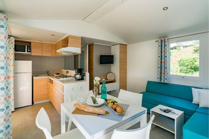 Mobil home pour 6 personnes, avec piscine ainsi que jardin et terrasse, animaux acceptés à Saint-Crépin-et-Carlucet - 4