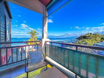 Gîte pour 4 personnes, avec terrasse et vue dans Plage des Roches Noires