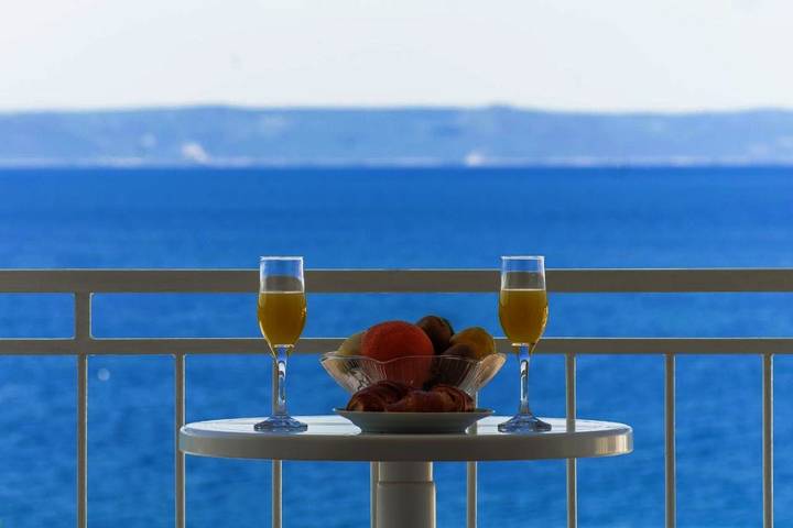 Chambre d’hôte pour 3 personnes, avec terrasse et vue à Tučepi