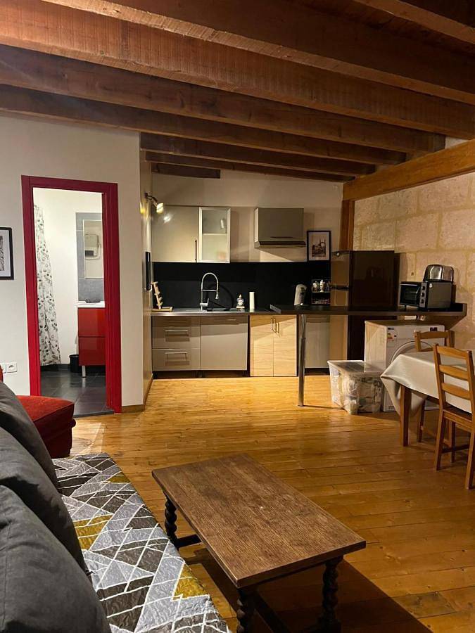 Gîte pour 5 personnes, avec terrasse dans Arenes D Arles