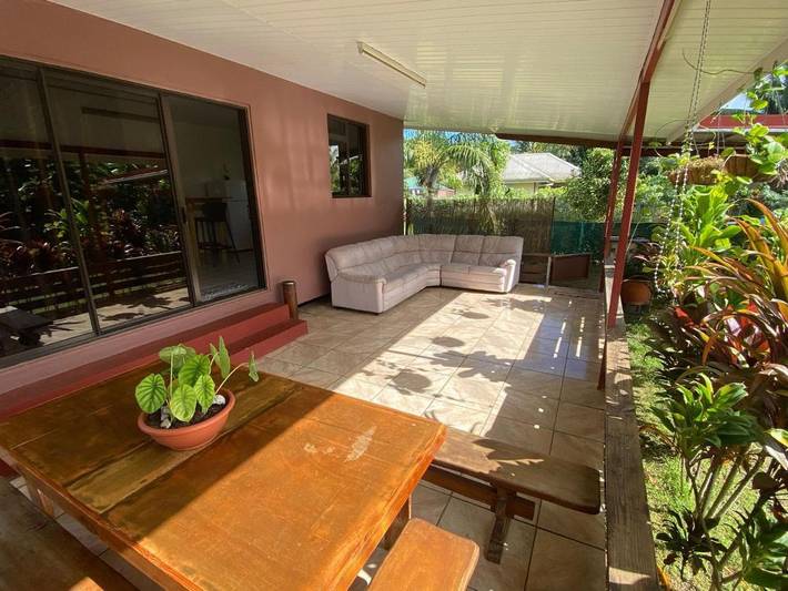 Location de vacances pour 4 personnes, avec piscine ainsi que terrasse et jardin dans Taravao - 3