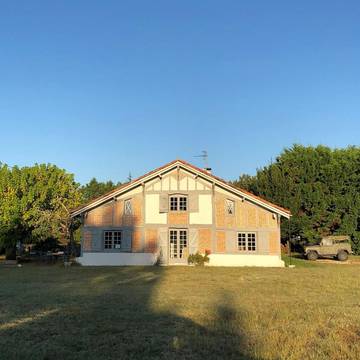 Maison de vacances pour 3 personnes, avec jardin ainsi que vue et piscine à Angresse