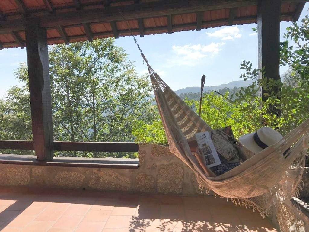 Four-Bedroom House in Bouro (Santa Maria), Distrito de Braga