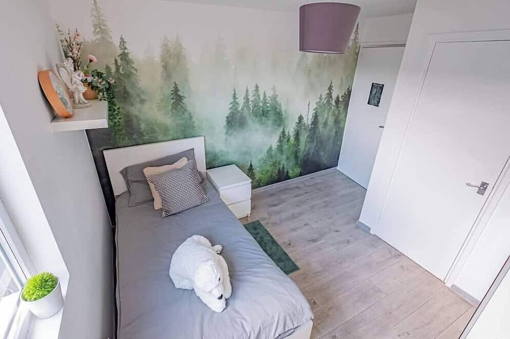Entire apartment, Nature at Forest Home in Northampton, Northamptonshire