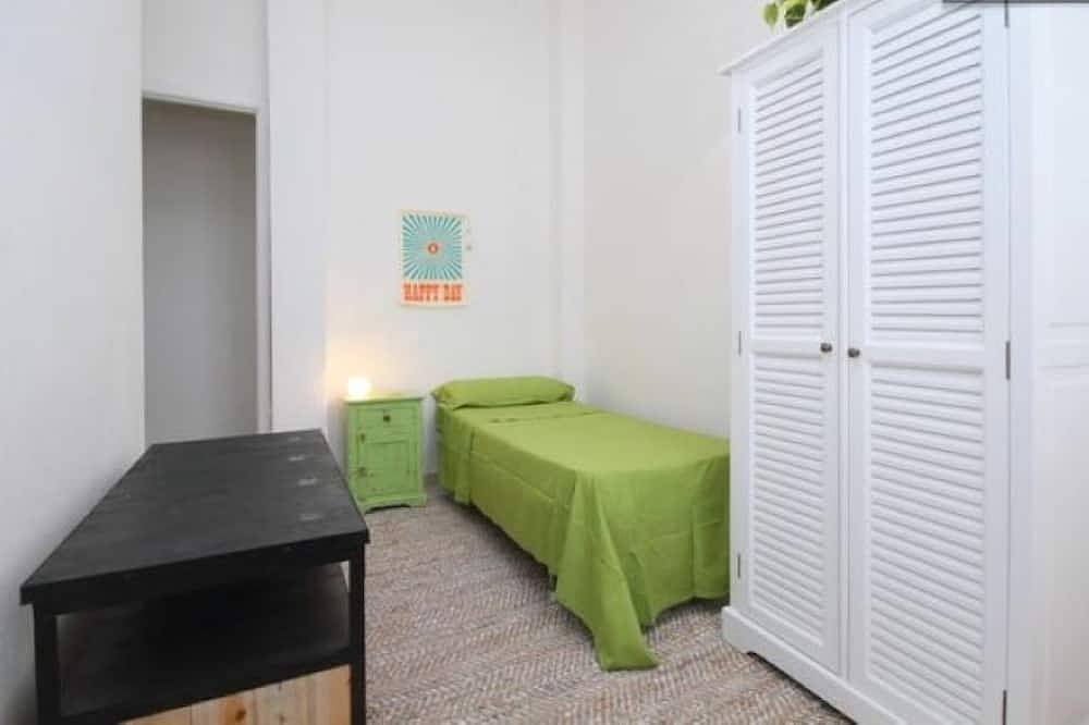 Appartamento intero, Bellissimo appartamento nel centro del paese e a 5 minuti dal mare in Calasetta, Sant'Antioco