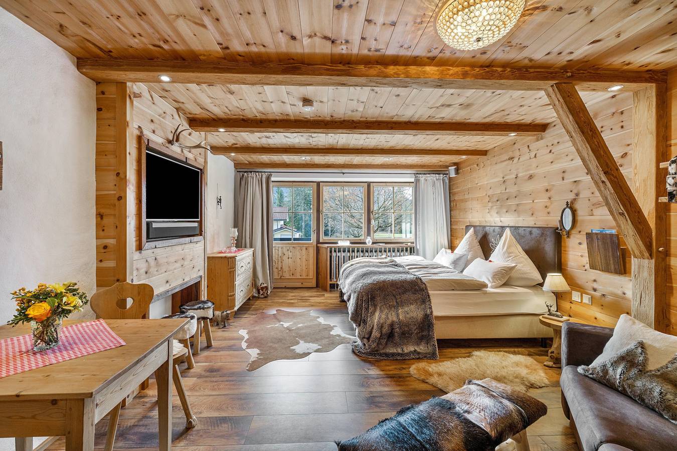 Ganzes Studio, Studio 'Gipfelblick' mit Bergblick, Balkon und Wlan in Chiemgauer Alpen, Inzell