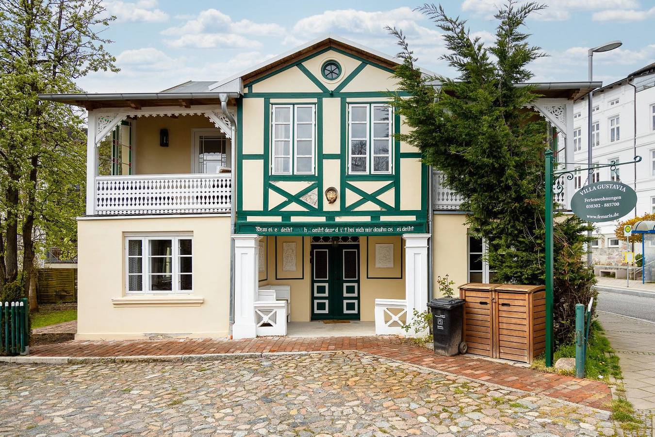 Ganze Wohnung, Charmante Villa Gustavia in Sassnitz mit Balkon - Fewo Königsstuhl in Sassnitz, Nationalpark Jasmund