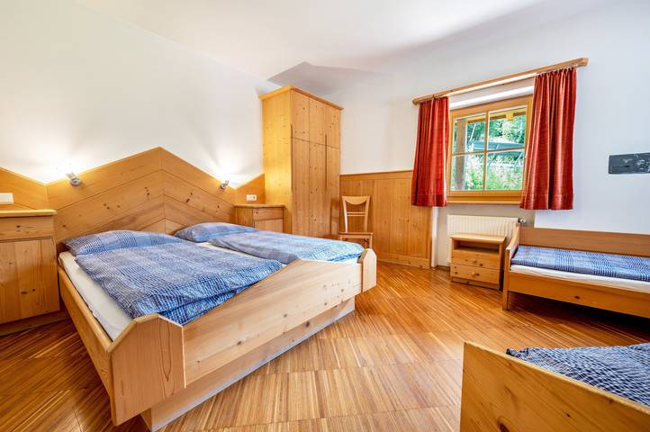 Entire apartment, Holiday Apartment "Lindenhof 9" with Shared Garden & Wi-Fi in Dörfl, Vintl