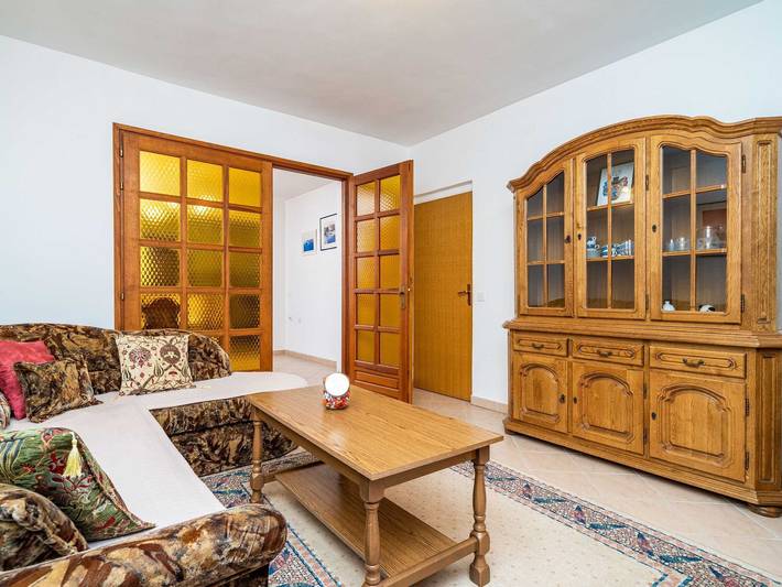 Apartamento entero, Apartment Bobić- Three Bedroom Apartment with Balcony and Sea View in Slano, Condado de Dubrovnik-Neretva