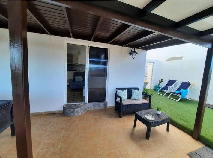 Gîte pour 4 personnes, avec Terrasse ainsi que Jardin et Vue à La Santa - 2