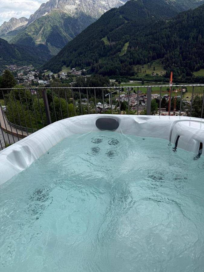 Chambre d’hôtes pour 4 personnes, avec Jacuzzi et Terrasse ainsi que Jardin et Sauna à Temù - 4