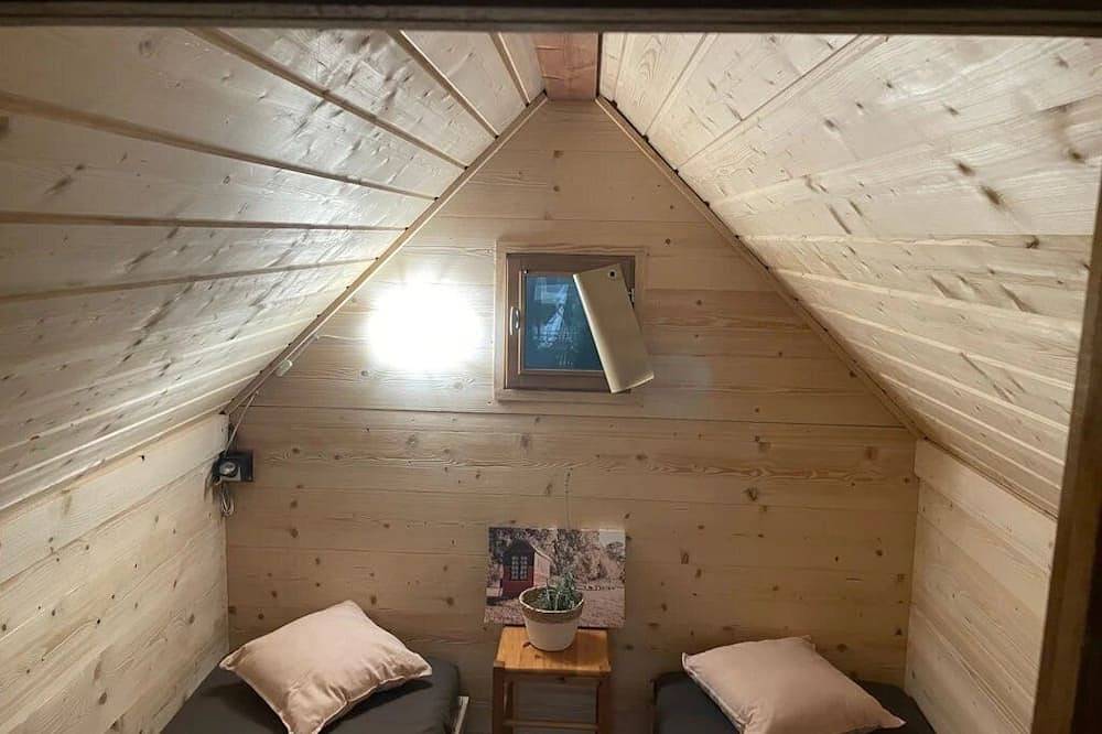 Zecamping 2 étoiles pataugeoire piscine chalet 6m2 2 pers in Fenouillet, Regionaler Naturpark Corbières-Fenouillèdes