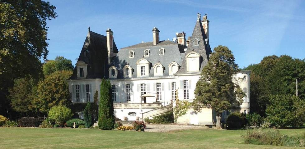 Chambre d’hôte pour 3 personnes, avec jardin ainsi que terrasse et vue à La Bastide-de-Sérou
