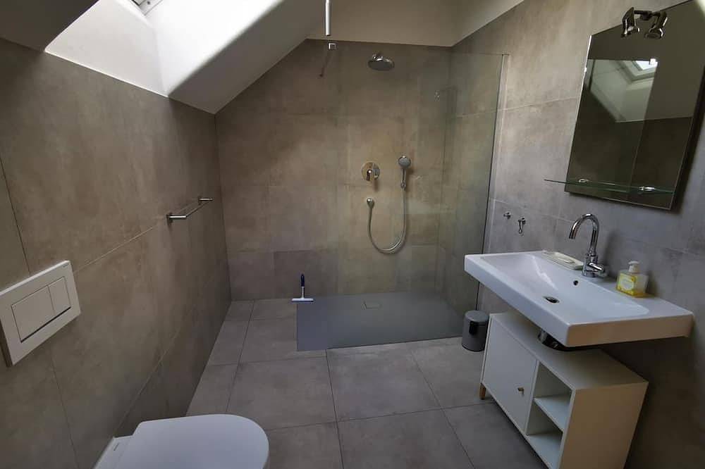 Ganze Wohnung, Ferienwohnung Gartenschläfer - Appartement/Fewo, Dusche, Wc, gartenseitig in Woppenroth, Nahetal