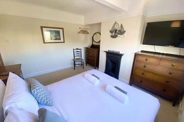 Holiday Home for 6 People in Lymington, New Forest National Park, Photo 1
