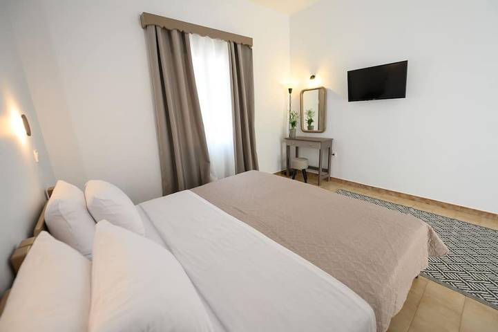 Gîte pour 2 personnes, avec jardin et balcon dans Panormos - 2