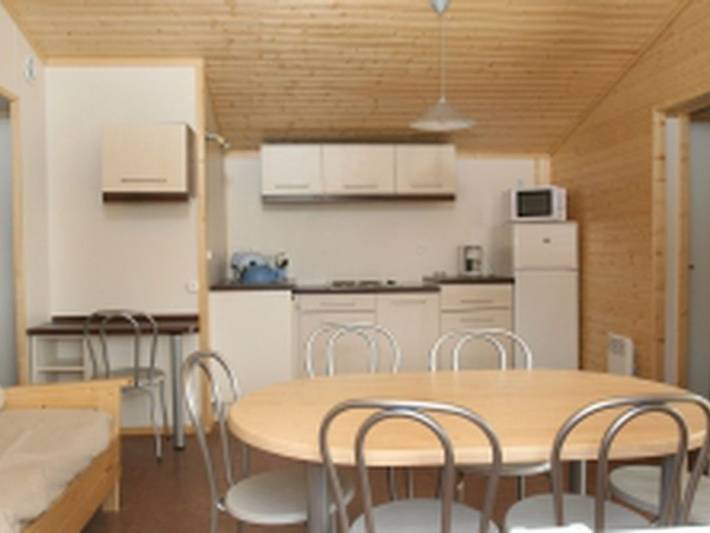 Gîte pour 6 personnes, avec terrasse et piscine à Villegly - 2