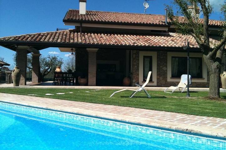 Casa vacanza per 10 persone, con piscina in Artena