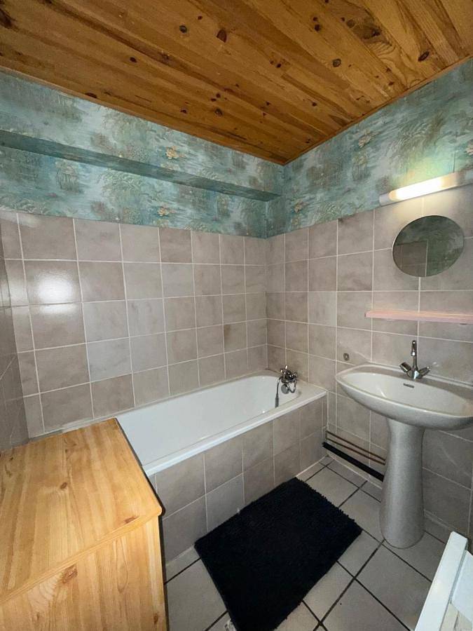 Chambre d’hôte pour 4 personnes, avec piscine et terrasse ainsi que jardin et jacuzzi dans la Creuse - 4