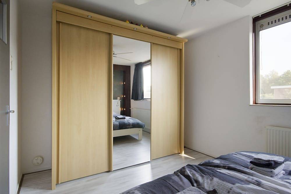 2 Schlafzimmer Haus Amsterdam / Schiphol in Amsterdam Nieuw-West, Holländische Küste