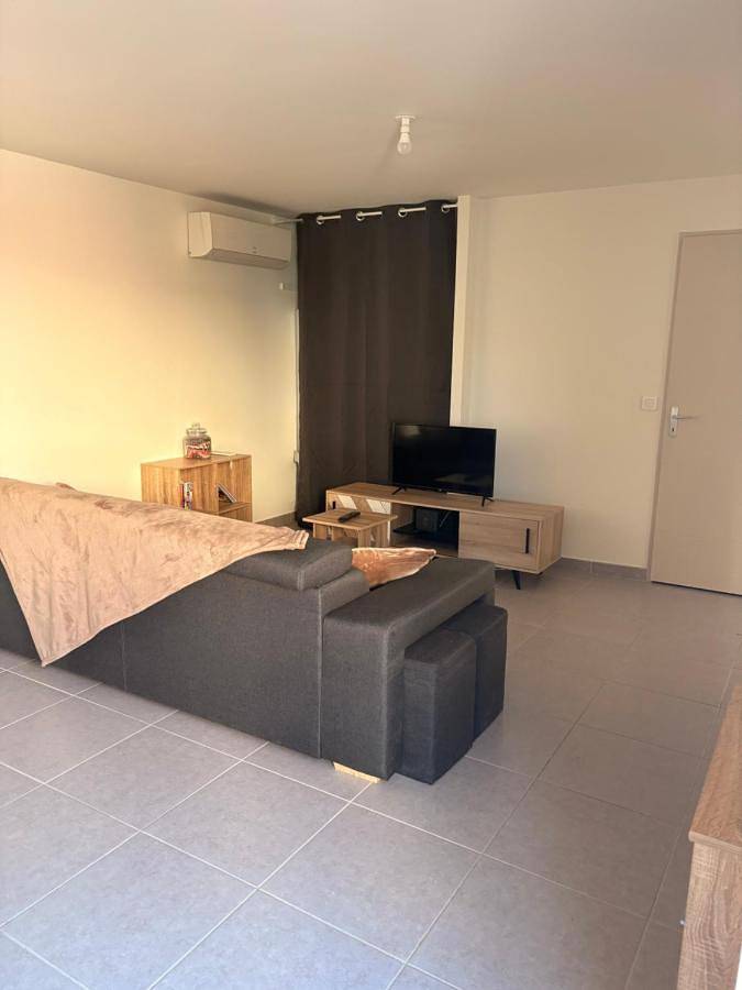 Gîte pour 4 personnes, animaux acceptés à Peypin-d'Aigues - 2